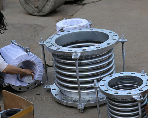 內(nèi)壓式波紋<a href=http://m.shiyoutg.com target=_blank class=infotextkey>補(bǔ)償器</a>的安裝