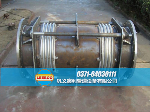 未噴漆的大拉桿橫向波紋<a href=http://m.shiyoutg.com target=_blank class=infotextkey>補(bǔ)償器</a>