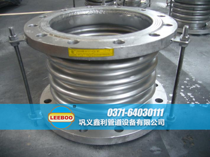 加裝限位裝置的波紋<a href=http://m.shiyoutg.com target=_blank class=infotextkey>補(bǔ)償器</a>